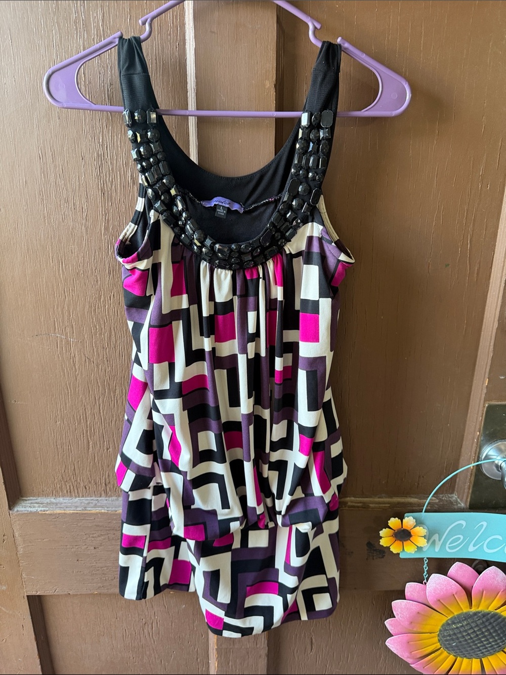 Violet Geometric Beaded Neckline Tank Top Size L Pink Black Bubble Hem